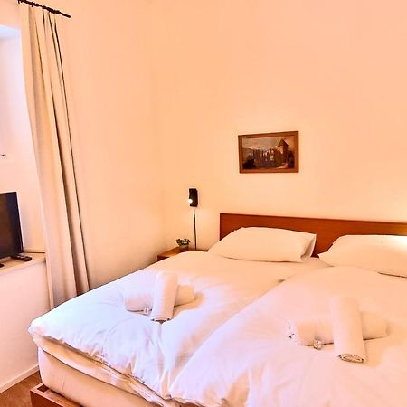 Apartment Emilie With Parking Historic City Center Мерано Екстериор снимка