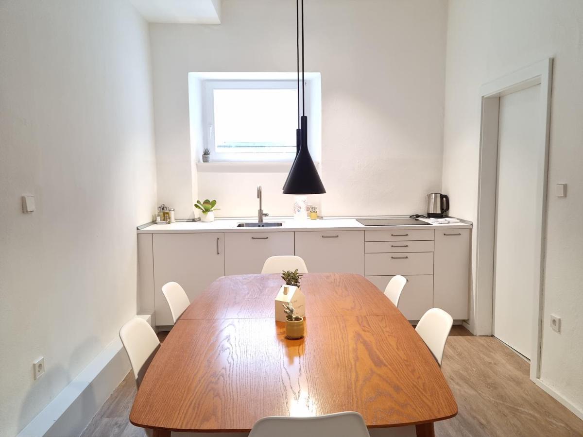 Apartment Emilie With Parking Historic City Center Мерано Екстериор снимка